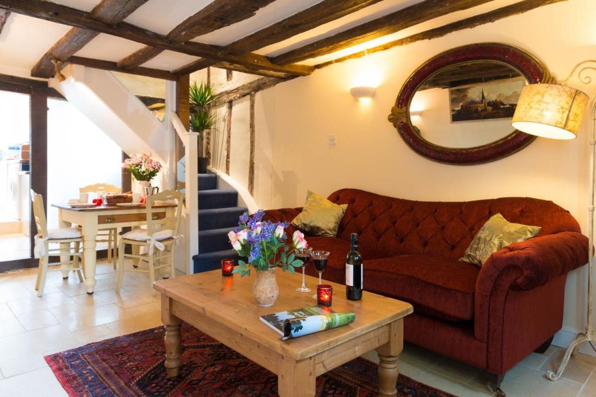 Meddlars A Historic Cottage On The Countryside Edge Of A Vibrant Market Town Hadleigh  Exterior foto